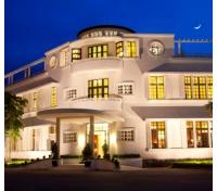La Residence Entrance